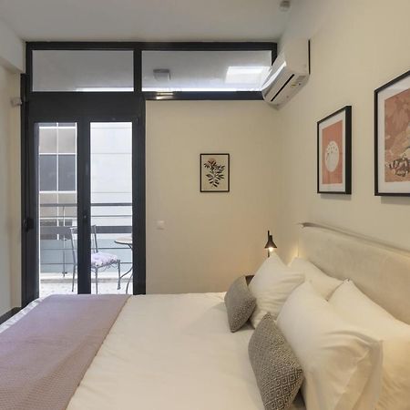 Ferienwohnung Α Rare Lux Artistic Renv Gem Opposite Emst Museum Athen Exterior foto