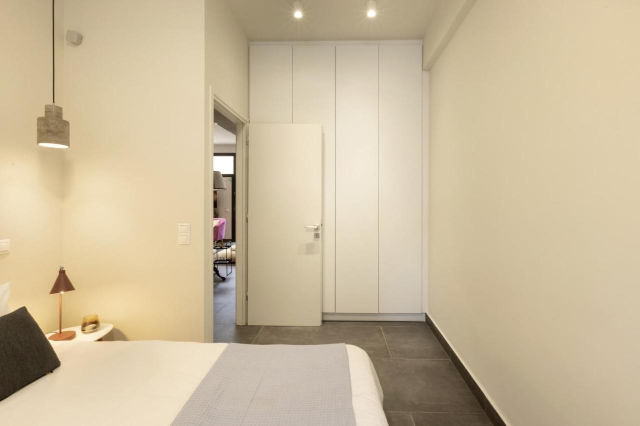 Ferienwohnung Α Rare Lux Artistic Renv Gem Opposite Emst Museum Athen Exterior foto